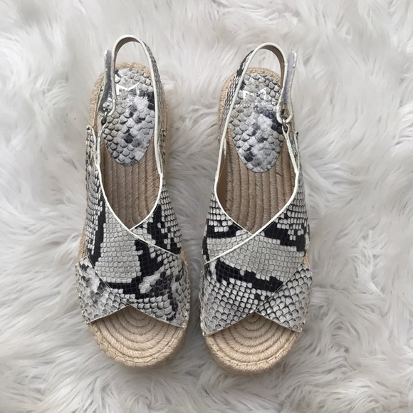 Marc Fisher Shoes - Marc Fisher Platform Sandals